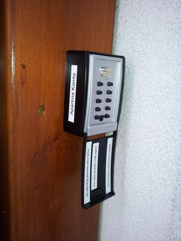 Apartment Kanita モラフスケ・トプリツェ エクステリア 写真